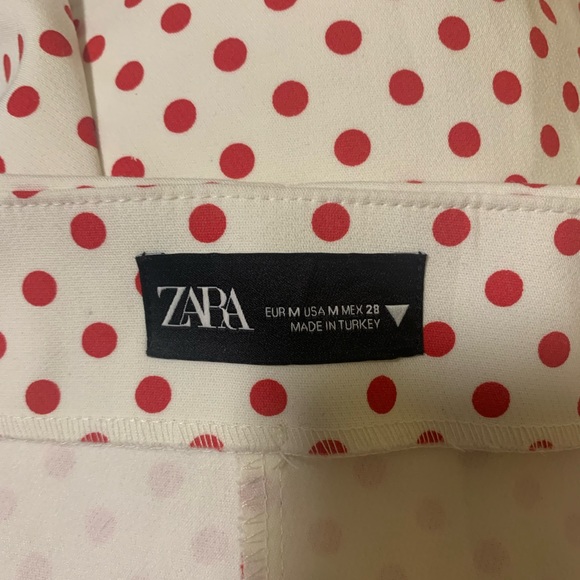 Zara Polka Dot Shorts - Picture 3 of 3